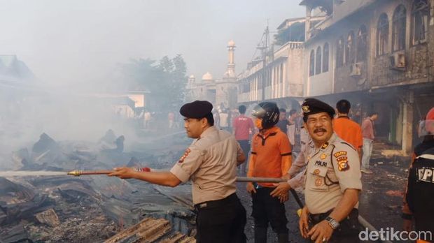 Kebakaran pasar di Inhil, Riau/