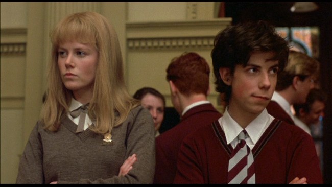 Nicole Kidman memerankan remaja 16 tahun di drama Flirting. Padahal usia aslinya sudah tak ABG lagi. Pada 1991 ketika proses syuting, sang aktris berusia 24 tahun. Foto: Istimewa