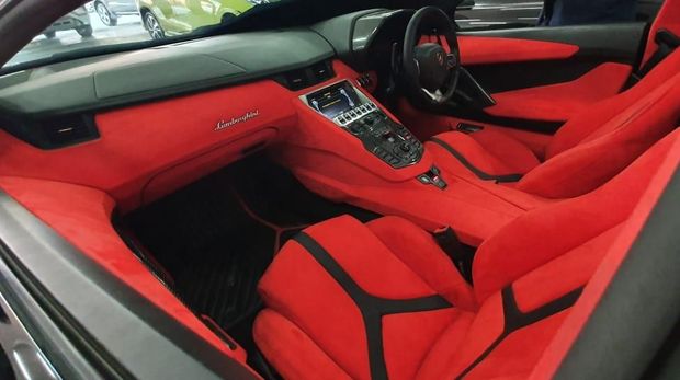 Lamborghini yang Terbakar di Sentul Punya Raffi Ahmad