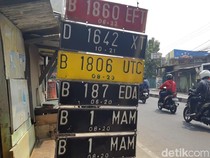 PNS Tak Bisa Gaya-gayaan, Mobil Pelat Merah Bakal Ditempel Stiker Milik Pemerintah