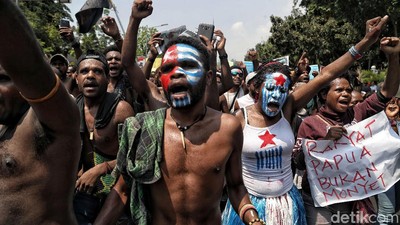 Suara Mahasiswa Papua dari Seberang Istana Merdeka