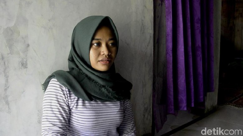 Jago Silat, Gadis Ini Lumpuhkan Penjambret Ponselnya Jago Silat, Gadis Ini Lumpuhkan Penjambret Ponselnya