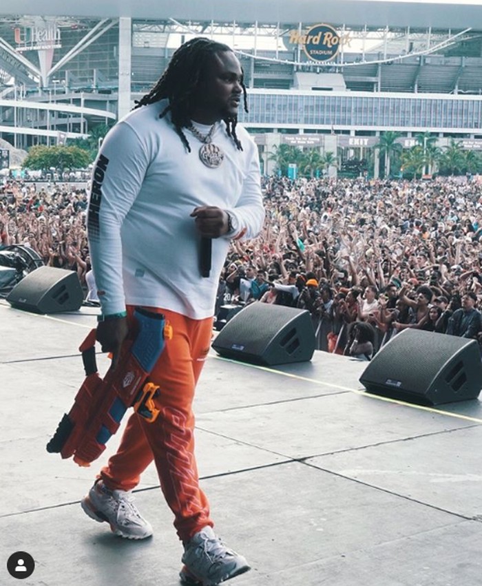 Mobil Rapper Mobil Dihujani Tembakan, Rapper Ini Kehilangan Nyawa Manajernya