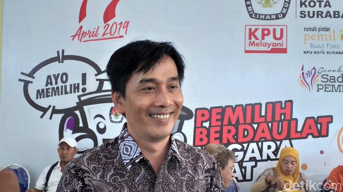 KPU Kota Surabaya merevisi usulan anggaran untuk Pilwali 2020 di Kota Pahlawan. Sebelumnya KPU mengusulkan Rp 85,1 miliar, namun kini naik menjadi Rp 85,3 miliar.