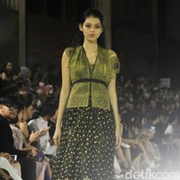 Fashion show tunggal Sapto Djojokartiko yang terinspirasi wayang Solo, Jawa Tengah, di Bali Room Hotel Kempinski. Jakarta. [Selasa, 20/08/2019]. Foto: Mohammad Abduh/Wolipop