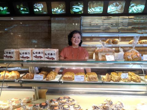 Aneka Pastry Jerman dan Prancis Tetap Hits di Toko Roti Klasik Ini