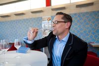 Inilah Air Putih Terbaik Versi <i>Beverage Testing Institute</i>