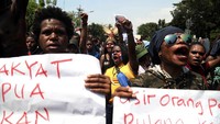 Mahasiswa Papua berseru menolak aksi rasisme imbas peristiwa yang menimpa mahasiswa di Malang dan Surabaya beberapa waktu lalu.