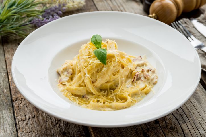 cara membuat fettucine alfredo