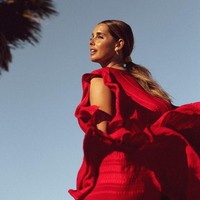 Masih cantik, puji netizen. Tidak ada yang salah dengan freckles, tetapi kamu terlihat sedih, tambah lainnya. Foto: Instagram