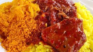 Ayo Sarapan Dengan si Kuning Merah Menggoda, Nasi Kuning Samarinda!