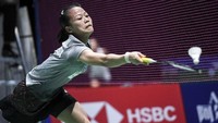 Fitriani kalah dengan skor 15-21, 14-21. ANTARA FOTO/Hafidz Mubarak.