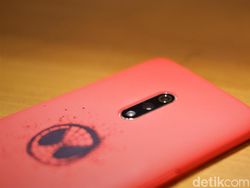 Unboxing Realme X Edisi Spider-Man