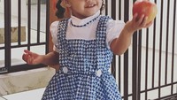 Tak hanya memamerkan momen makannya, Lauren juga kerap mengunggah foto lucu sang anak ketika makan. Cute banget! Foto: Instagram laurenhashianofficial