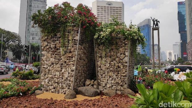 Makna Instalasi Batu Gabion di Bundaran HI
