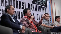 Direktur Ekskutif Said Aqil Institute, Imdadun Rahmat menilai ormas berideologi transnasional semakin meresahkan dan tentu mengancam integrasi dan keutuhan Negara Kesatuan Republik Indonesia (NKRI).