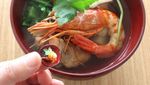 Mungil Banget! Seniman Ini Bikin Miniatur Makanan yang Mirip Aslinya