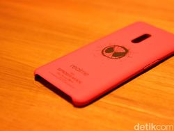 Unboxing Realme X Edisi Spider-Man