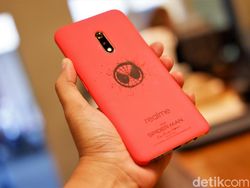 Unboxing Realme X Edisi Spider-Man