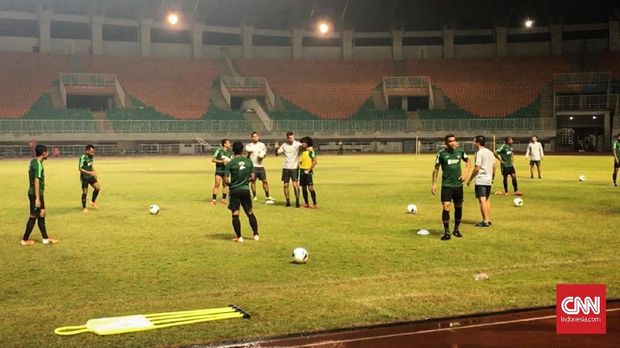 Simon Ingin Timnas Indonesia Kuat Mental Hadapi Malaysia