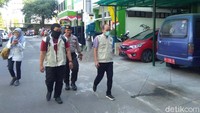 Seperti diketahui, KPK tengah mengusut kasus dugaan gratifikasi dalam kasus rehabilitasi saluran air hujan di Jalan Supomo Yogyakarta dan sekitarnya. Proyek tersebut diketahui berada dalam domain DPUPKP Kota Yogyakarta.