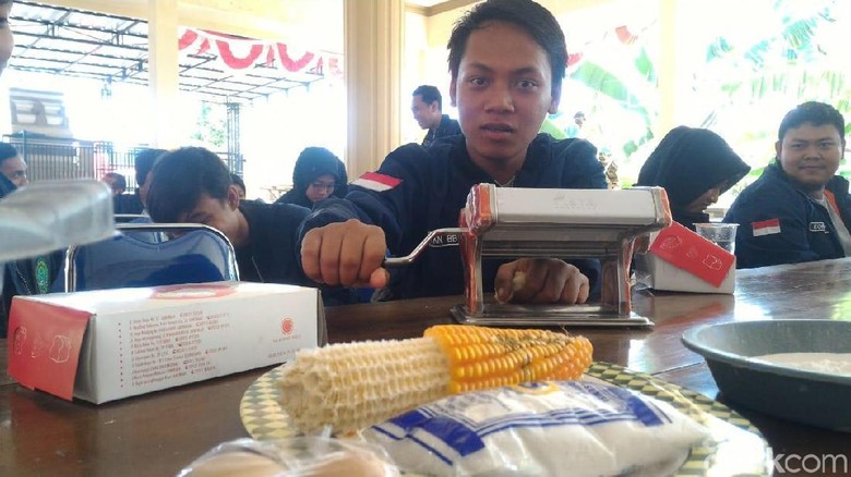 Selain Dibuang, Bonggol Jagung Juga Bisa Disulap Jadi Mi Selain Dibuang, Bonggol Jagung Juga Bisa Disulap Jadi Mi