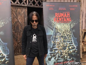 Diserang Stroke, Epy Kusnandar Mati Sebelah