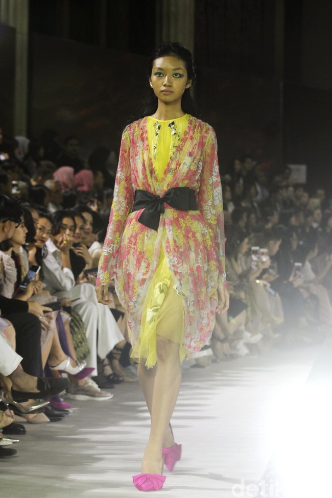 Fashion show tunggal Sapto Djojokartiko yang terinspirasi wayang Solo, Jawa Tengah, di Bali Room Hotel Kempinski. Jakarta. [Selasa, 20/08/2019]. Foto: Mohammad Abduh/Wolipop