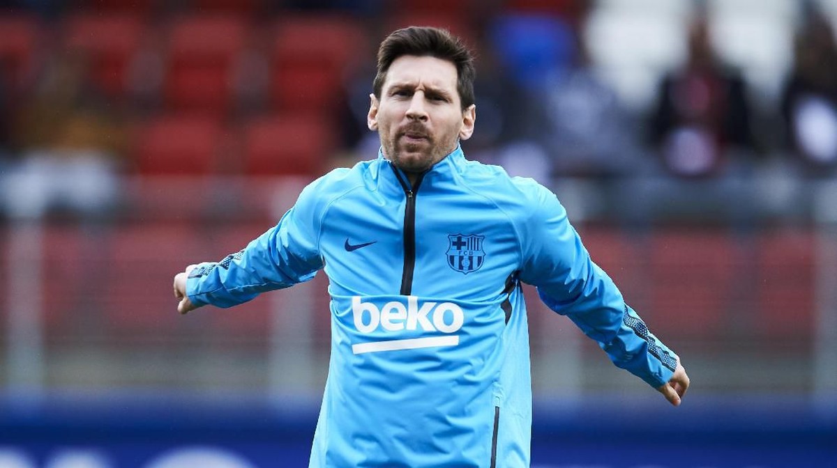 Lionel Messi masih akan absen di laga Barcelona vs Valencia (Foto: Juan Manuel Serrano Arce/Getty Images)