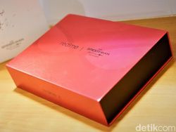 Unboxing Realme X Edisi Spider-Man