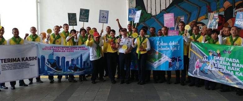 Jalan Hijau Menuju Transportasi Ramah Lingkungan Jalan Hijau Menuju Transportasi Ramah Lingkungan