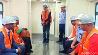 Direktur Utama PT. INKA Madiun Budi Noviantoro mengatakan, pihaknya masih melakukan upaya diskusi agar produk INKA bisa dibeli.