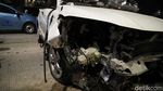 Mobil Tabrak Pembatas Jalan di Sunter, Begini Penampakannya
