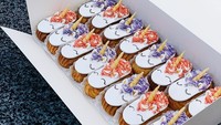Mengikuti tren, eclair dibuat dalam tema unicorn. Lengkap dengan tanduknya lho! Foto: Instagram musseconfectionery