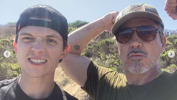 Spider-Man Cabut, Tom Holland Reuni Lagi dengan Robert Downey Jr Spider-Man Cabut, Tom Holland Reuni Lagi dengan Robert Downey Jr
