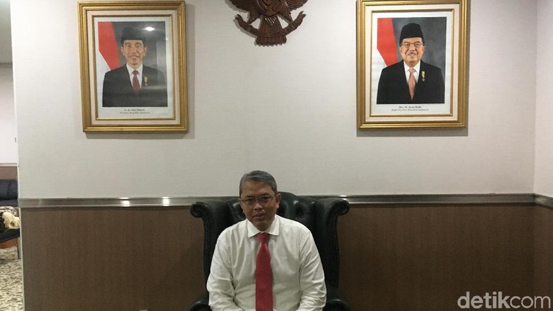 Tinggalkan Kebon Sirih, Bang Sani Ingin Injakkan Kaki di Senayan Tinggalkan Kebon Sirih, Bang Sani Ingin Injakkan Kaki di Senayan