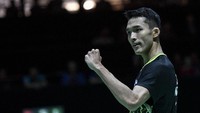Jonatan Christie melakukan selebrasi usai mengalahkan pebulutangkis Denmark Jan O Jorgensen pada babak ketiga Kejuaraan Dunia Bulu Tangkis 2019 di St. Jakobshalle, Basel, Swiss, Kamis (22/8/2019). ANTARA FOTO/Hafidz Mubarak.