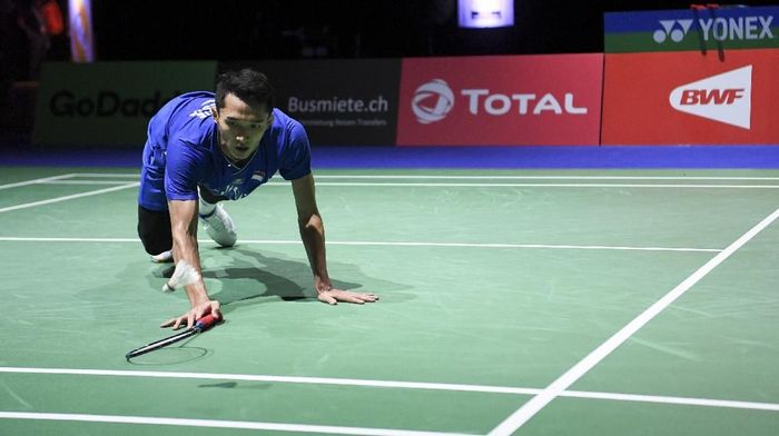 Jonatan Christie tersingkir di babak kedua Denmark Open. (Foto: Hafidz Mubarak A/aww/Antara)