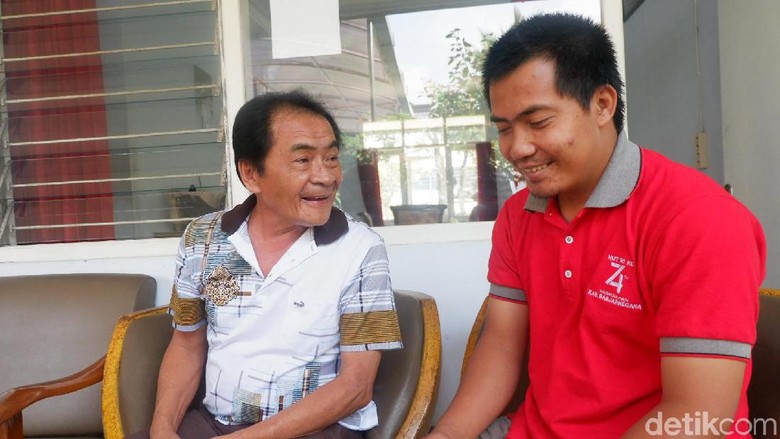Kisah Timin, Dulu Dipasung dan Kini Kerja di Rumah Bupati Banjarnegara Kisah Timin, Dulu Dipasung dan Kini Kerja di Rumah Bupati Banjarnegara