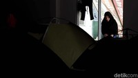 Dinas Sosial DKI Jakarta berharap UNHCR mengambil peran yang lebih besar dalam penanganan pencari suaka di Kalideres, Jakarta Barat. 