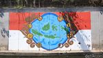 Foto: Mural Sarat Toleransi di Kali Pepe Solo