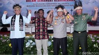 Pertemuan ini dihadiri Kapolda Metro Jaya Irjen Gatot Eddy Pramono, Pangdam Jaya Mayjen TNI Eko Margiyono hingga Gubernur DKI Jakarta Anies Baswedan. Pertemuan digelar di Gedung Balai Pertemuan Polda Metro Jaya (BPMJ).