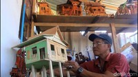 Membuat miniatur rumah adat dengan sangat detail seperti yang dikerjakan oleh Gunawan dan istrinya itu tidaklah mudah. Selain ketelitian, dibutuhkan kesabatan untuk membuat satu karya yang sempurna. Untuk satu miniatur rumah, ia membutuhkan waktu paling lama satu bulan. Sedangkan untuk phinisi, butuh waktu 1 sampai 2 minggu.