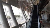 Untuk operasi menunggu sertifikasi dari Kementerian Perhubungan. Begitu juga terkait urusan besaran tiket.