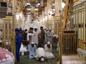 Arti Raudhah, Ini Letak dan Keutamaan Memanjatkan Doa di Area Ini