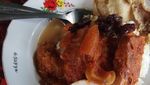 Sabtu Pagi Paling Enak Makan Sego Cawuk yang Gurih Pedas