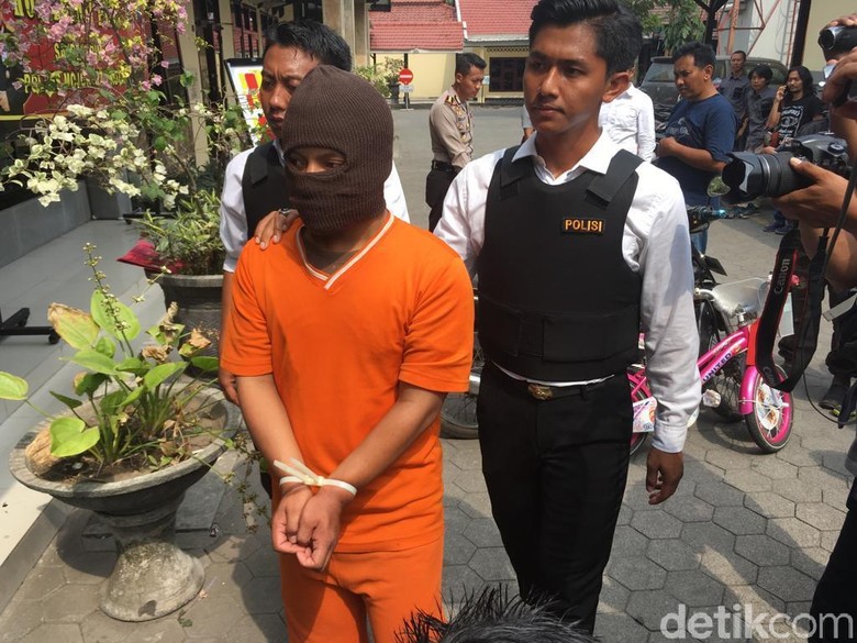 Predator Anak di Mojokerto Dihukum Kebiri Kimia Setelah Perkosa 9 Korban Predator Anak di Mojokerto Dihukum Kebiri Kimia Setelah Perkosa 9 Korban