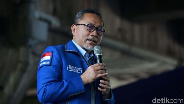 Zulkifli Hasan / 