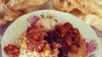 Sabtu Pagi Paling Enak Makan Sego Cawuk yang Gurih Pedas