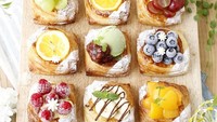 Wah nggak bisa menolak nik kalau diberi pastry cantik seperti ini. Topping buah segar membuat pastry lebih menarik. Foto: instagram